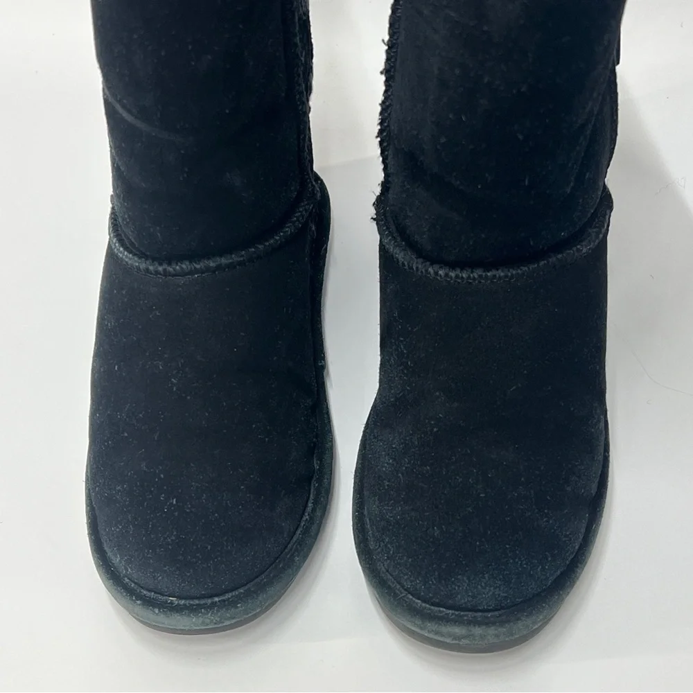 Bear paw Girls Size 1 Black Fur Lined Black Winter Boots